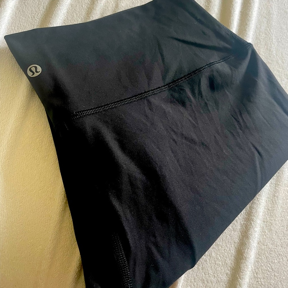 Luluelemon Wunder Under 25”